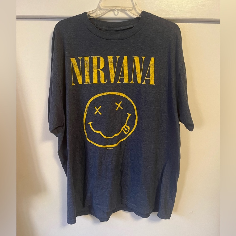 Nirvana smiley logo tee